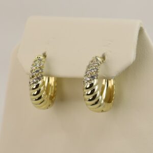 Cercei placati cu aur model CJ617 - dimensiune 1,4 cm